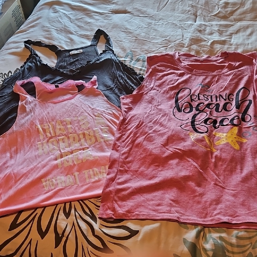 Womens Graphic Tank Tops - Pink and Black